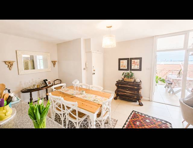 4 BEDROOM APARTMENT FOR SALE IN ESSENWOOD